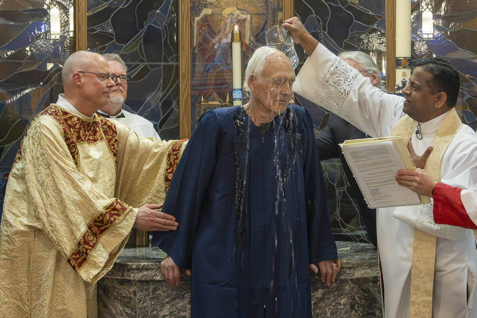 2026-StMary-EasterVigil (62 of 215).jpg